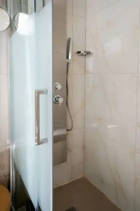 Comfort Tek Büyük Yataklı Oda (Ischia)