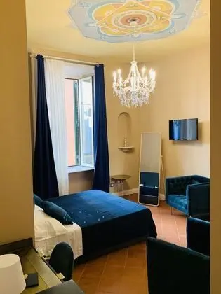 Deluxe Tek Büyük Yataklı Oda (Posillipo)