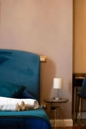 Deluxe Tek Büyük Yataklı Oda (Posillipo)