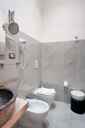 Deluxe Tek Büyük Yataklı Oda (Posillipo)