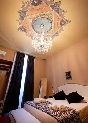 Superior Tek Büyük Yataklı Oda (Capri)