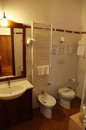 Üç Kişilik Oda, 1 Yatak Odası