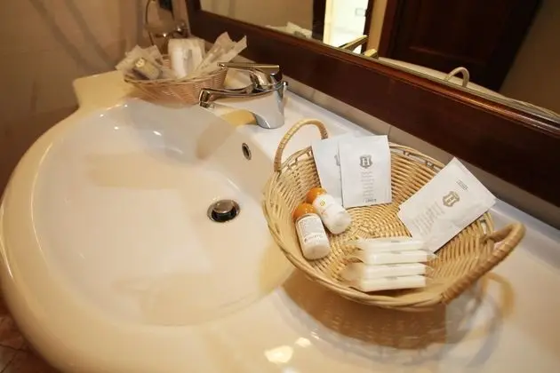 Üç Kişilik Oda, 1 Yatak Odası