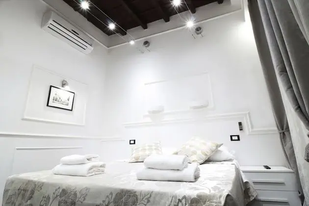 Classic Tek Büyük veya İki Ayrı Yataklı Oda