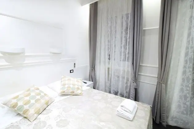 Classic Tek Büyük veya İki Ayrı Yataklı Oda