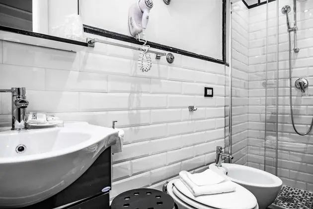 Economy Tek Büyük Yataklı Oda