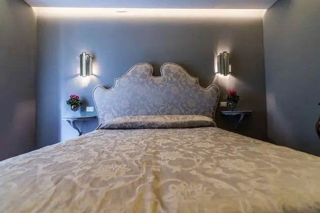 Classic Tek Büyük Yataklı Oda