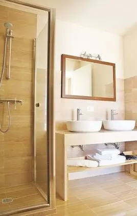 Deluxe Süit, Üzüm Asması Manzaralı