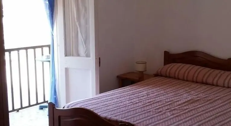 Tek Büyük Yataklı Oda, Balkon, Deniz Manzaralı