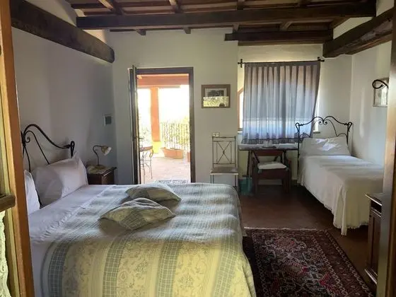 Üç Kişilik Oda, Bahçe Manzaralı
