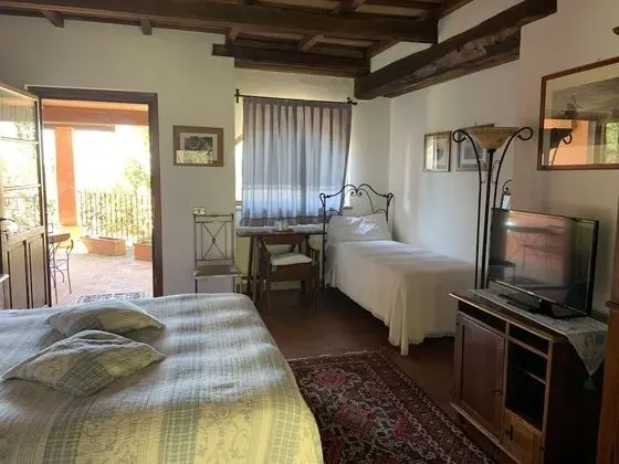 Üç Kişilik Oda, Bahçe Manzaralı