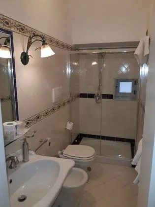 Economy Oda, Avlu Manzaralı, Zemin Kat