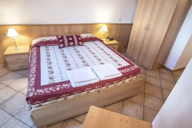 Tek Büyük veya İki Ayrı Yataklı Oda