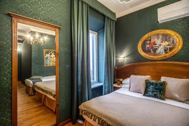 Deluxe Üç Kişilik Oda