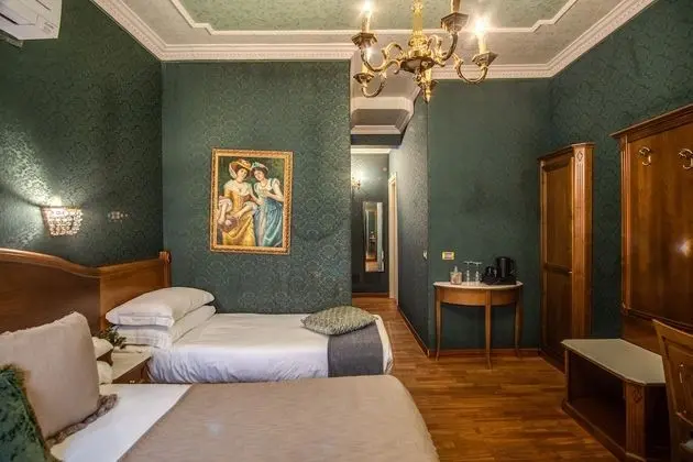 Deluxe Üç Kişilik Oda