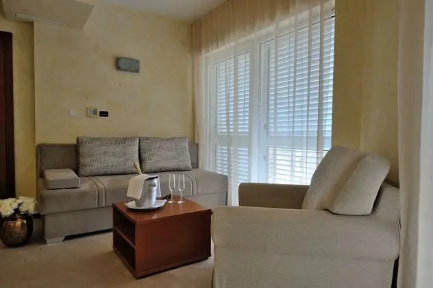 Süit, Sigara İçilmez