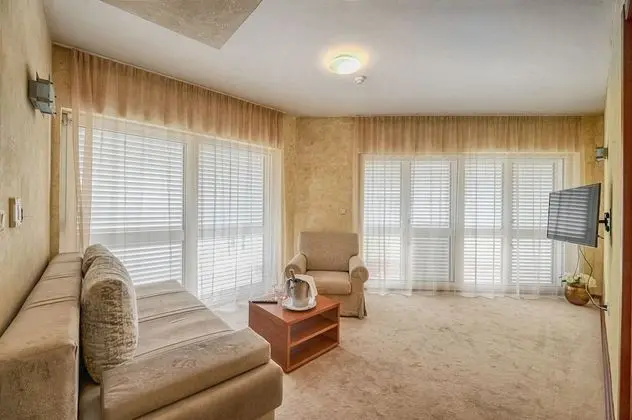 Süit, Sigara İçilmez