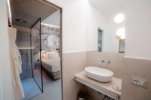 Design Tek Büyük Yataklı Oda, 1 Çift Kişilik Yatak, Bahçeli