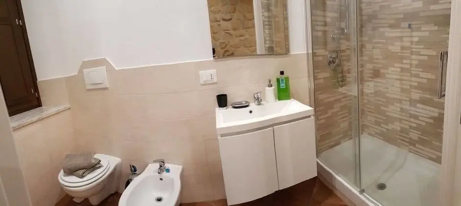 Economy Tek Büyük Yataklı Oda