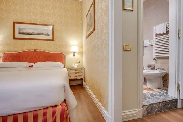 Superior Tek Büyük veya İki Ayrı Yataklı Oda