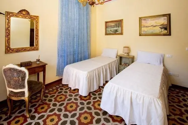 Tek Büyük veya İki Ayrı Yataklı Oda (Bernini)