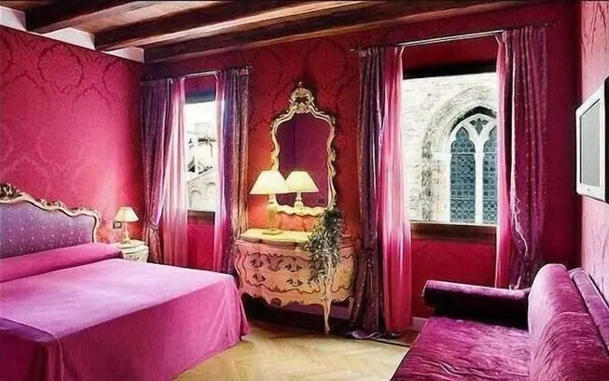 Deluxe Üç Kişilik Oda