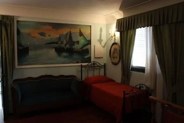 Deluxe Üç Kişilik Oda