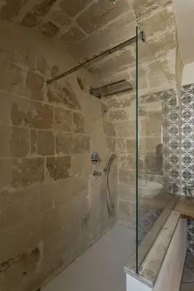 Comfort Üç Kişilik Oda, Banyolu/Duşlu