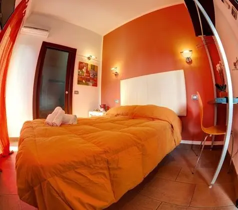 Büyük Yataklı Tek Kişilik Oda, Dağ Manzaralı