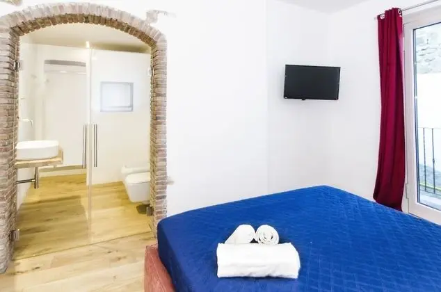 Classic Tek Büyük Yataklı Oda