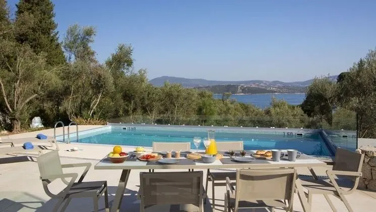 Villa, 4 Yatak Odası, Kişiye Özel Havuzlu, Deniz Manzaralı