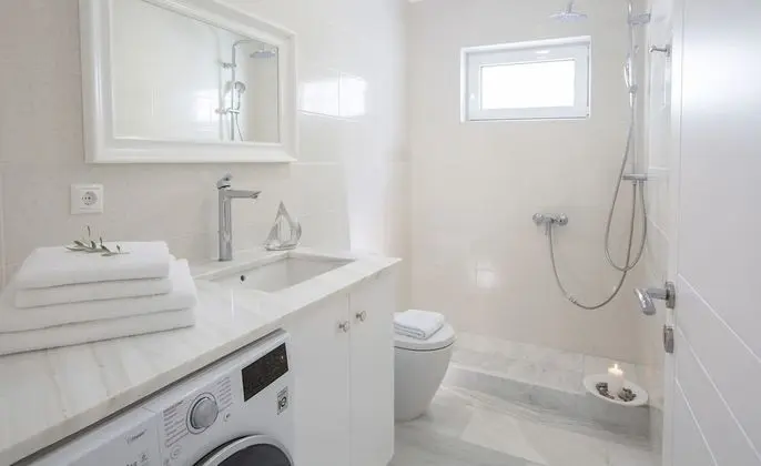 Villa, 4 Yatak Odası, Kişiye Özel Havuzlu, Deniz Manzaralı