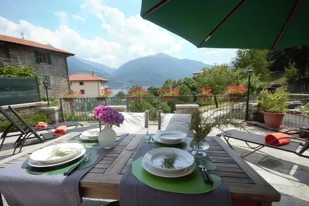 Apart Daire, 2 Yatak Odası, Göl Manzaralı (Borgo I)