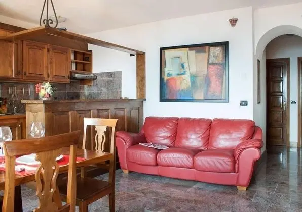 Apart Daire, 2 Yatak Odası, Göl Manzaralı (Borgo III)