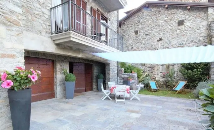 Apart Daire, 2 Yatak Odası, Göl Manzaralı (Borgo VIII)