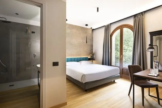 Panoramic Tek Büyük Yataklı Oda