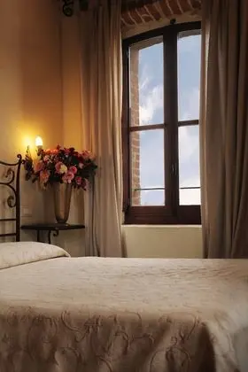 Classic Tek Büyük veya İki Ayrı Yataklı Oda