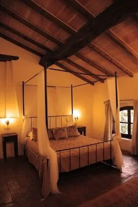 Classic Tek Büyük veya İki Ayrı Yataklı Oda