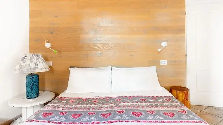 Tek Büyük veya İki Ayrı Yataklı Oda (Magnolia)