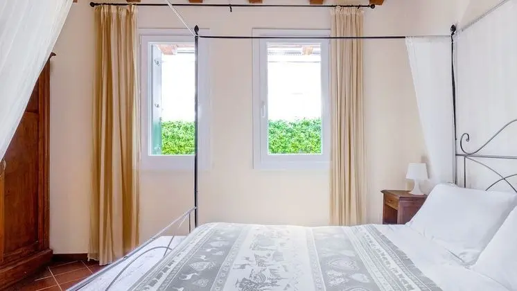 Tek Büyük Yataklı Oda, 1 Büyük (Queen) Boy Yatak (Melograno)