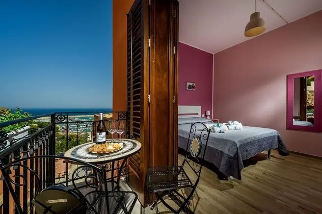 Deluxe Üç Kişilik Oda