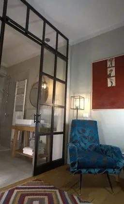 Superior Tek Büyük Yataklı Oda, Havuz Manzaralı