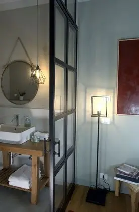 Superior Tek Büyük Yataklı Oda, Havuz Manzaralı