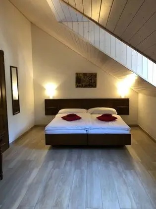 Classic Tek Büyük Yataklı Oda