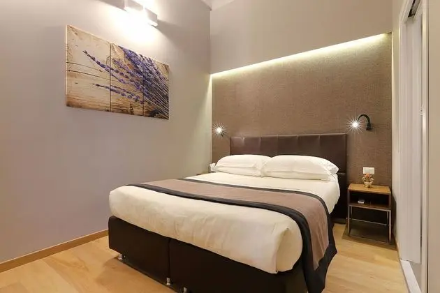 Standard Tek Büyük Yataklı Oda