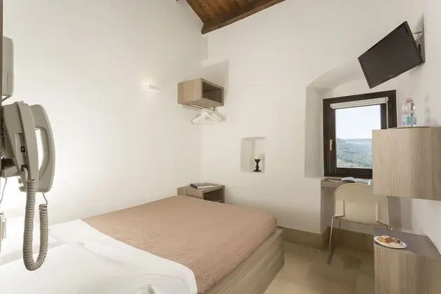 Economy Tek Büyük Yataklı Oda