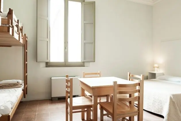 Family Oda, Banyolu/Duşlu, Avlu Manzaralı