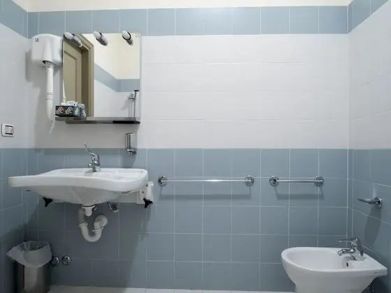 Family Oda, Banyolu/Duşlu, Avlu Manzaralı