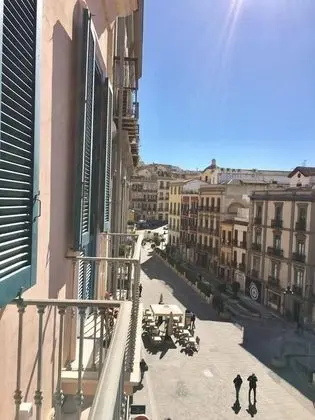 Deluxe Tek Büyük veya İki Ayrı Yataklı Oda, Balkon, Şehir Manzaralı
