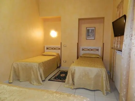 Standard Üç Kişilik Oda